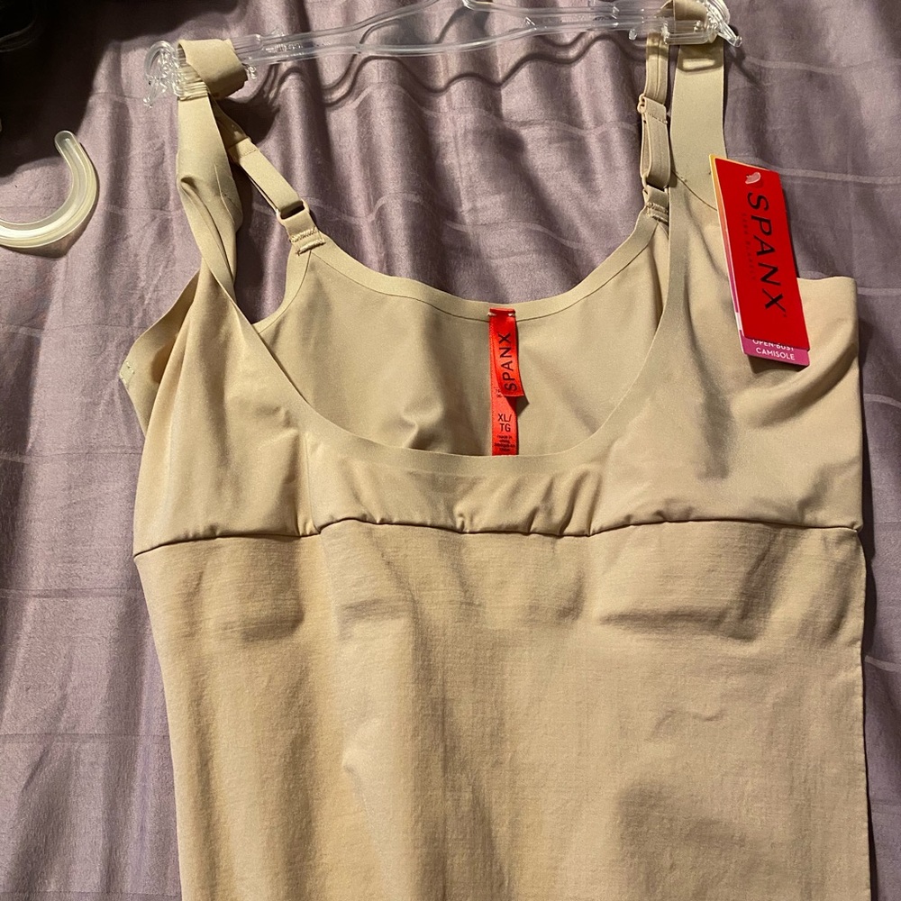 Nwt spanx beige large